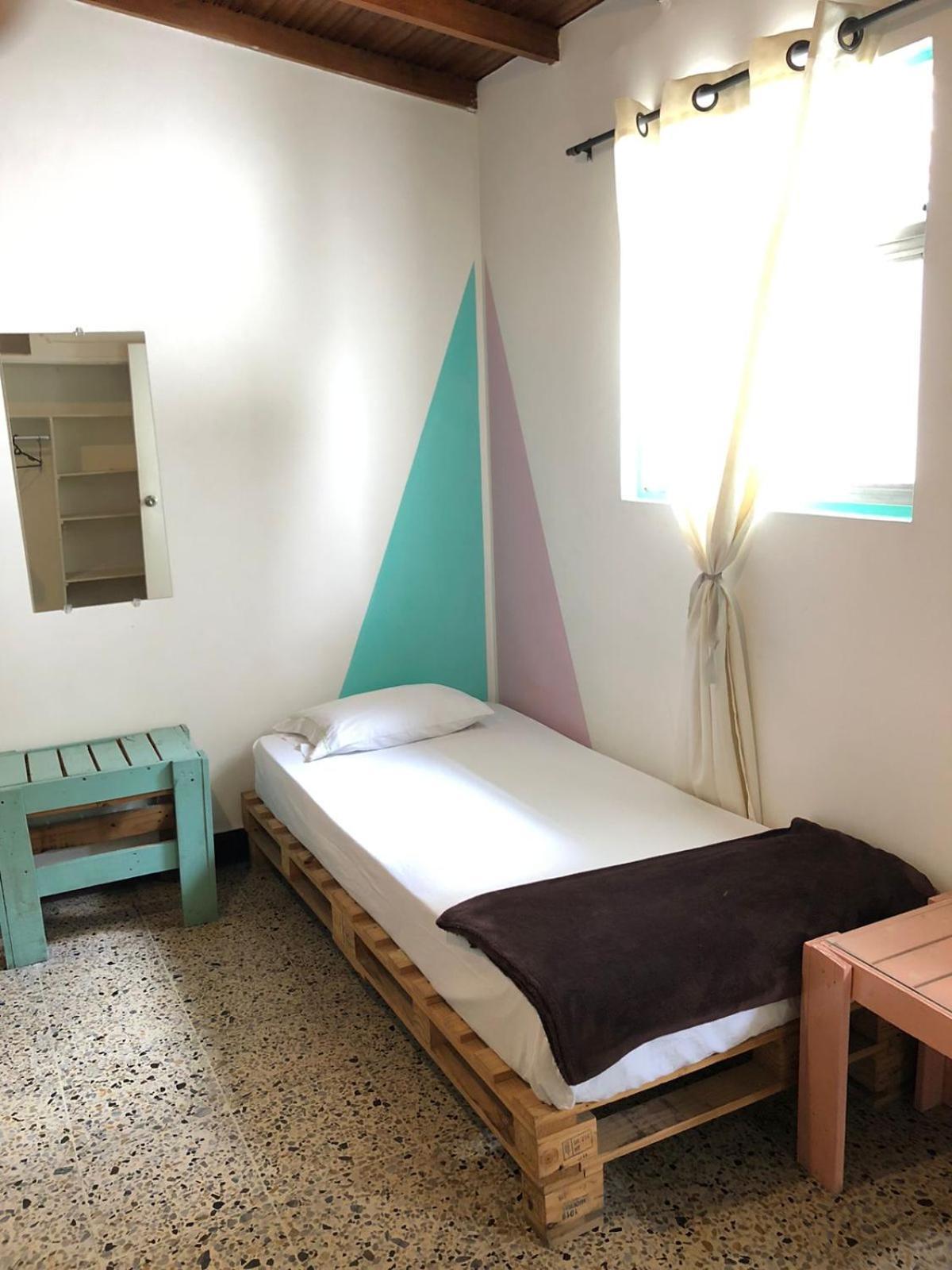 Hostal Rich Медельїн Екстер'єр фото
