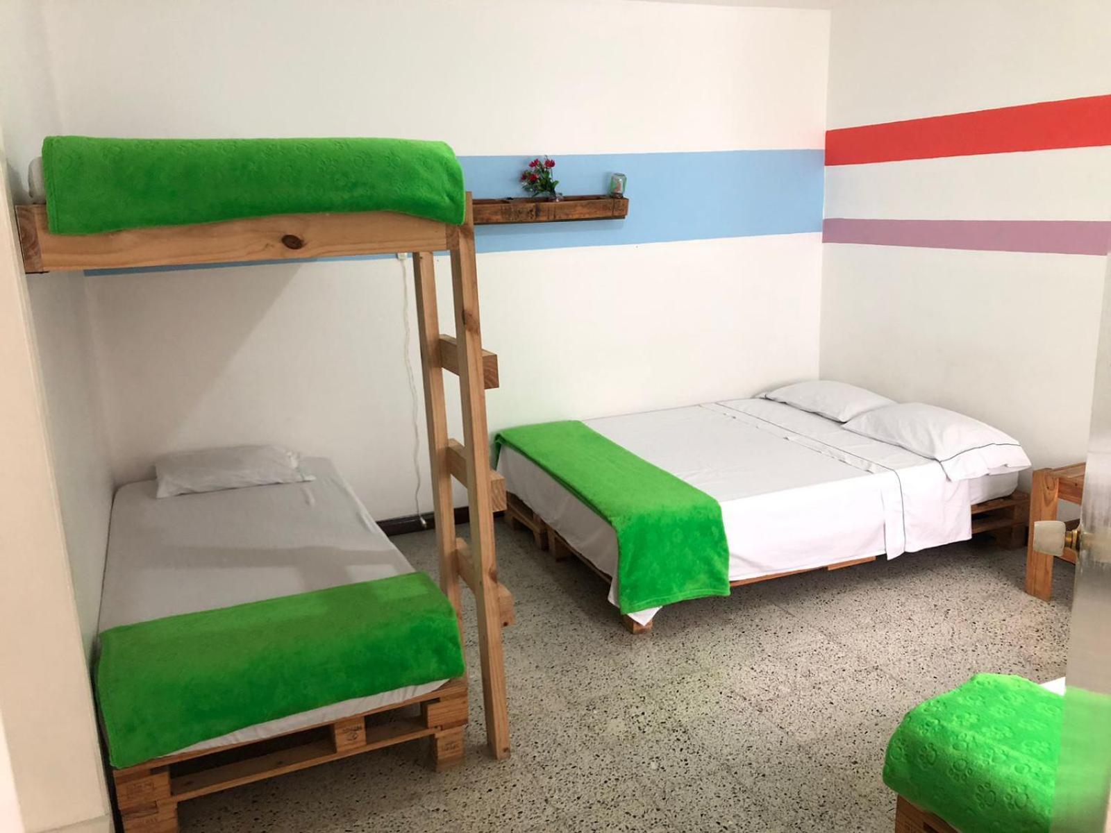 Hostal Rich Медельїн Екстер'єр фото