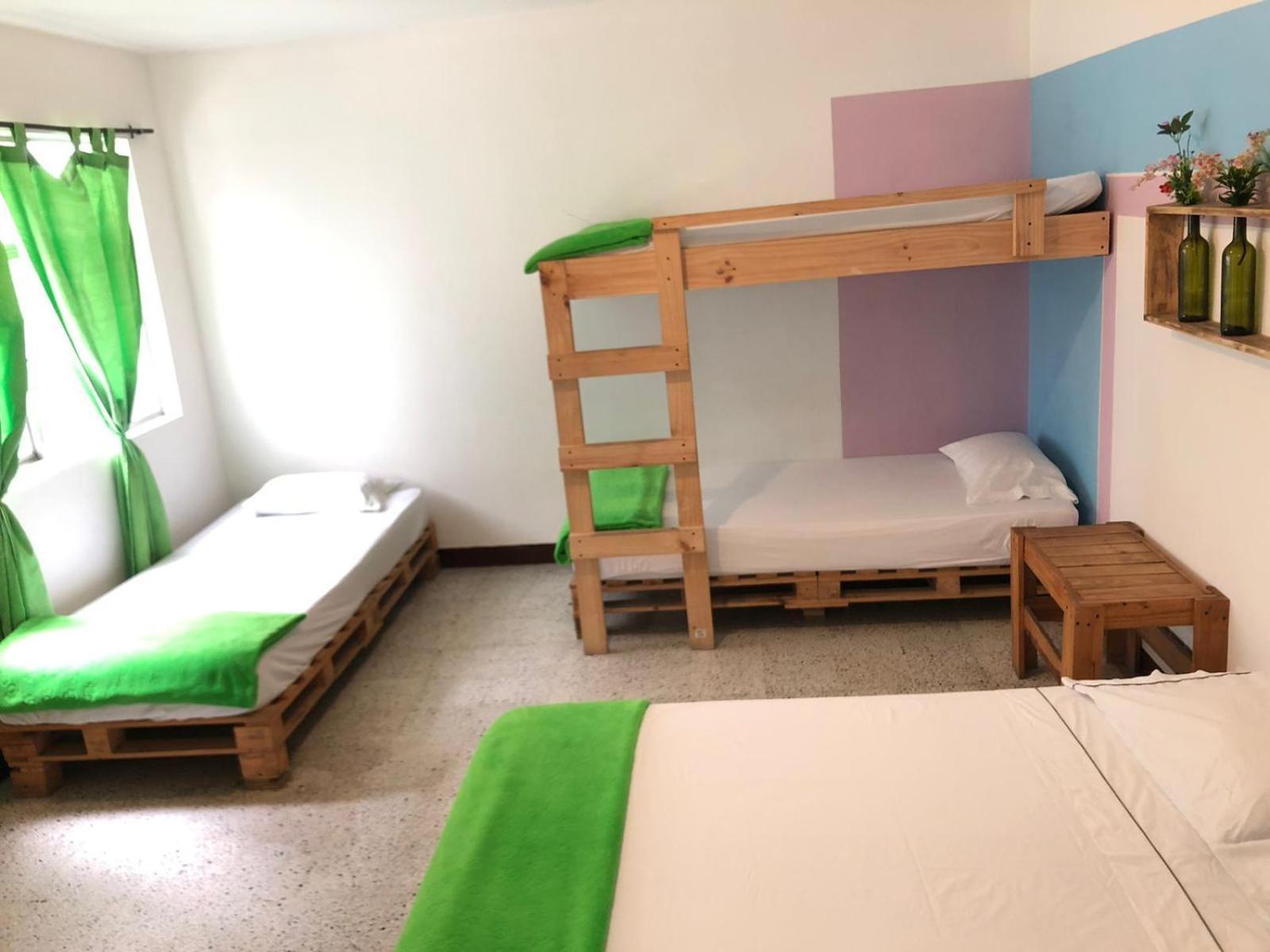 Hostal Rich Медельїн Екстер'єр фото