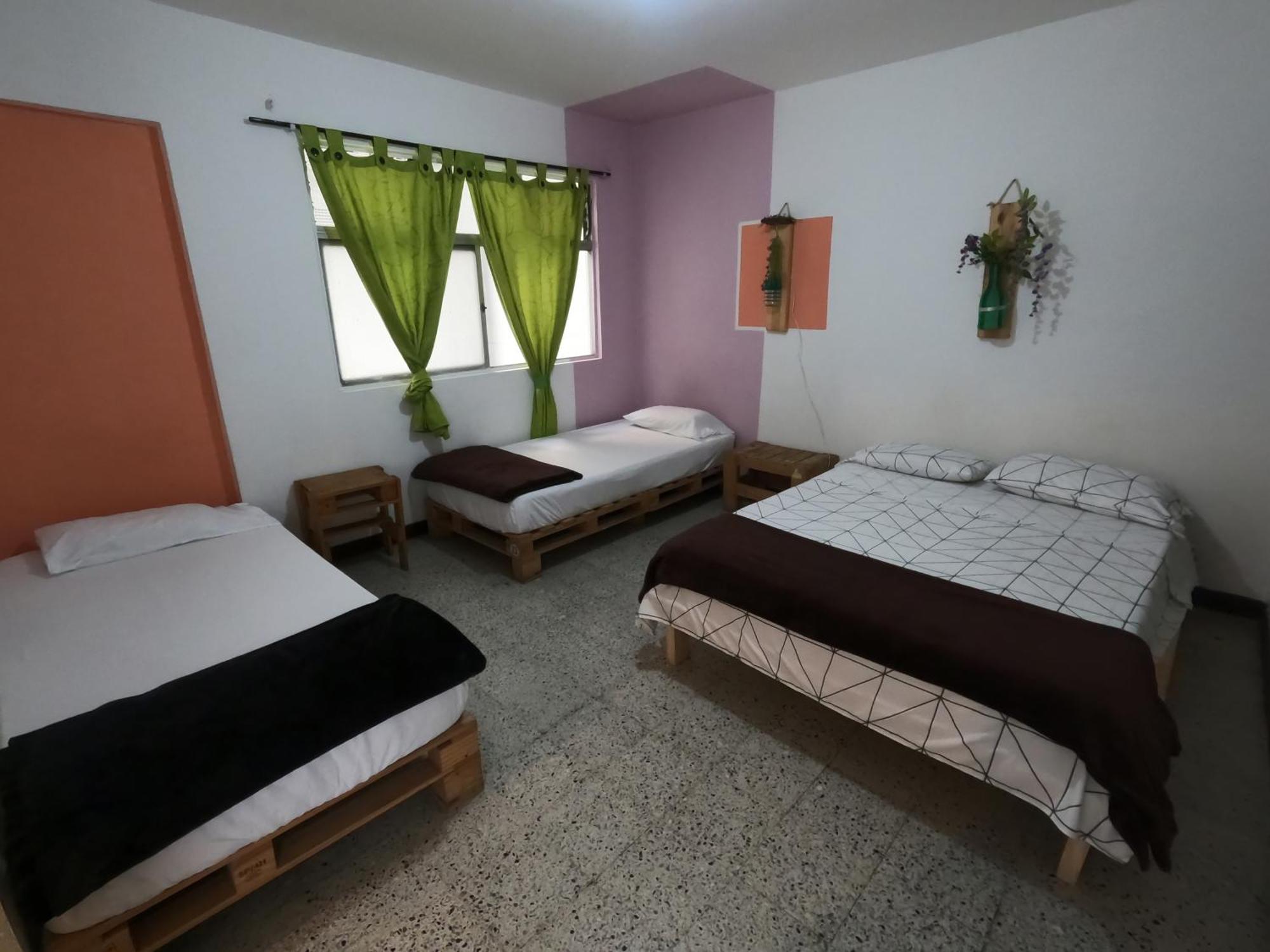 Hostal Rich Медельїн Екстер'єр фото