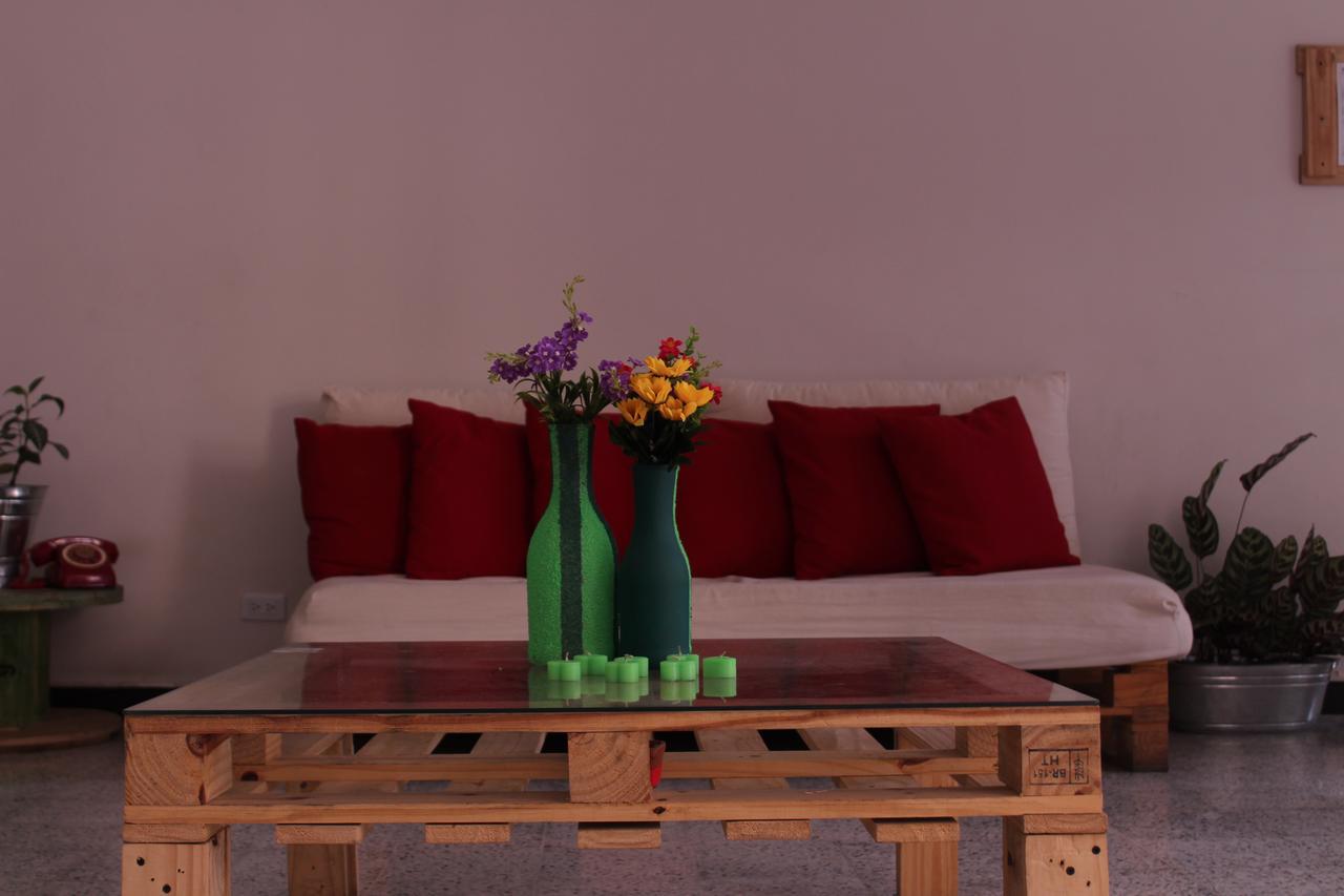 Hostal Rich Медельїн Екстер'єр фото