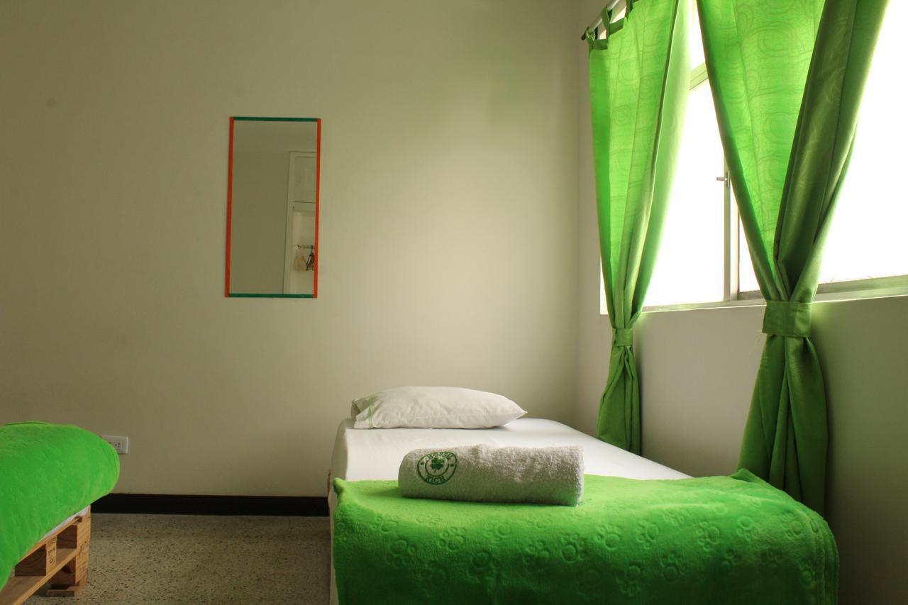 Hostal Rich Медельїн Екстер'єр фото