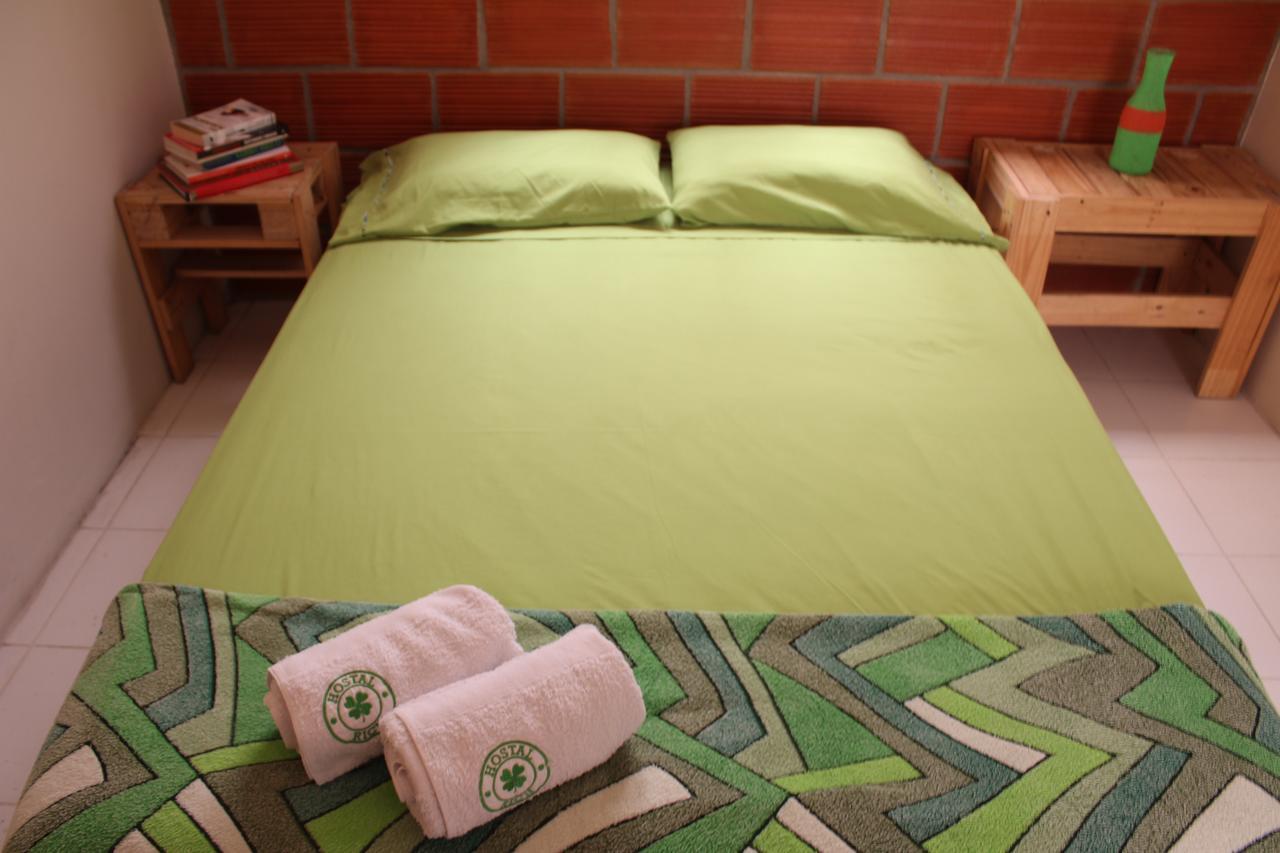 Hostal Rich Медельїн Екстер'єр фото